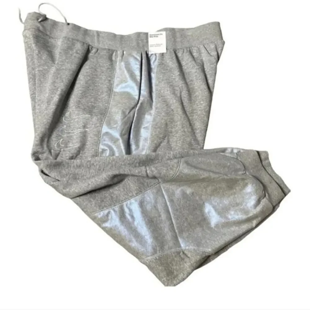 Nike Womens Oversized‎ Fit Mid Rise Sweatpants Gray w/ Flux Design Size 2X NWT